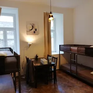 Hostel Max Out, Wien