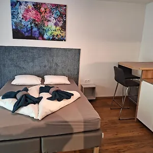 Aparthotel Flataid Gaestehaus Graschi - Steinbergstrasse