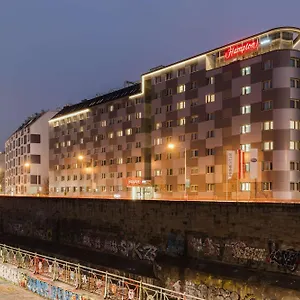 Hampton By Hilton West Wenen